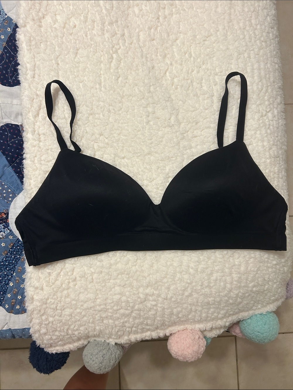 Soma Black Smooth Wireless Bralette  Size 38B